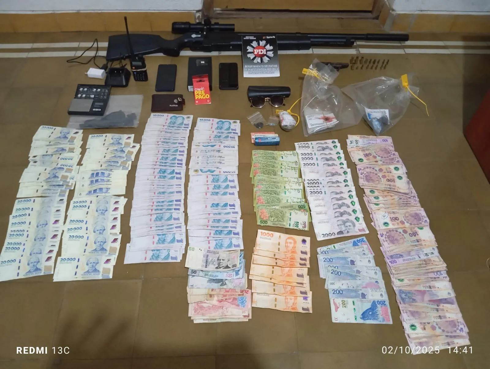 Detienen en Barrio Sancor a un sujeto por estafa, tenencia de armas de fuego y drogas