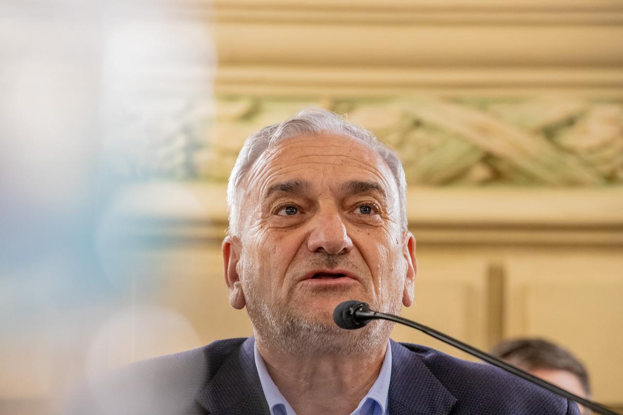  EL SENADO PROVINCIAL APROBÓ UN PROYECTO PARA ACOMPAÑAR A TRABAJADORES DE VERÓNICA S.A.C.I.A.F. EN SUS PLANTAS DE LEHMANN, CLASON Y SUARDI