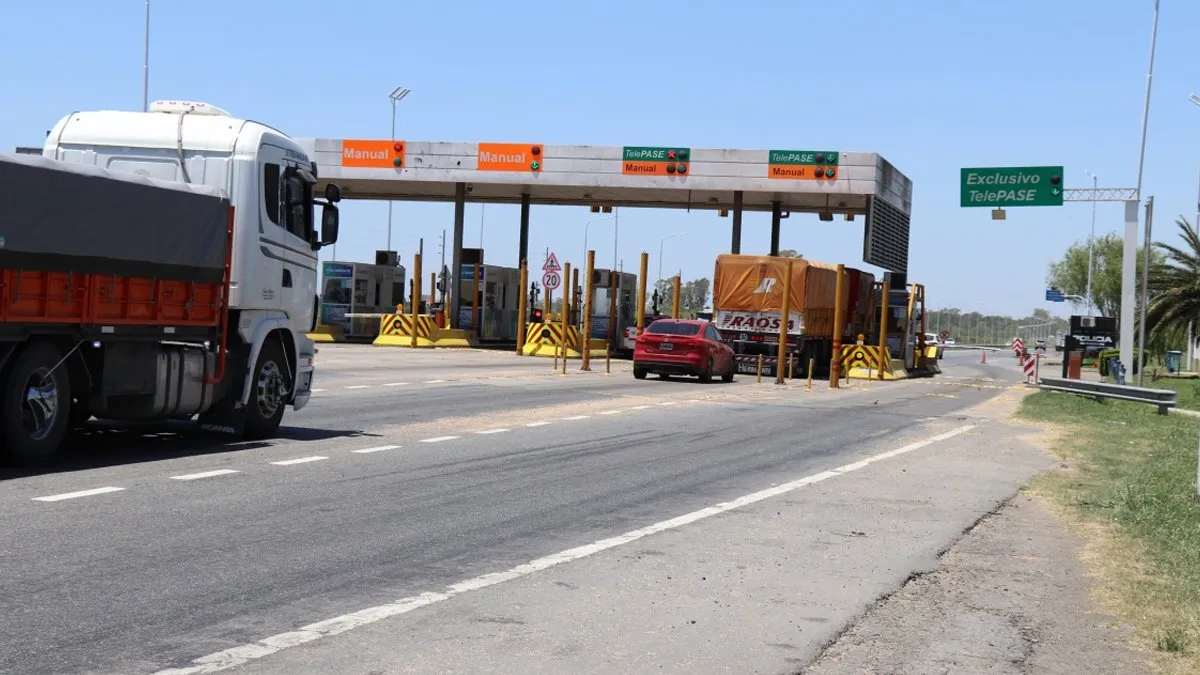  Ya rige el aumento del peaje en la autopista Rosario – Santa Fe: cuáles son las nuevas tarifas